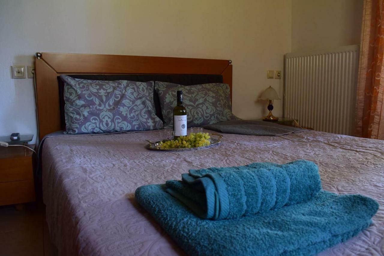Holiday Home Dionysis Хорефто Екстер'єр фото